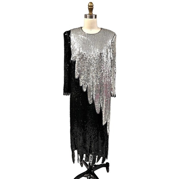 VTG Saks Fifth Ave Flapper Dress Judith Ann Pure Silk Sequined  Sz M/L Blk/Slvr - Picture 1 of 9
